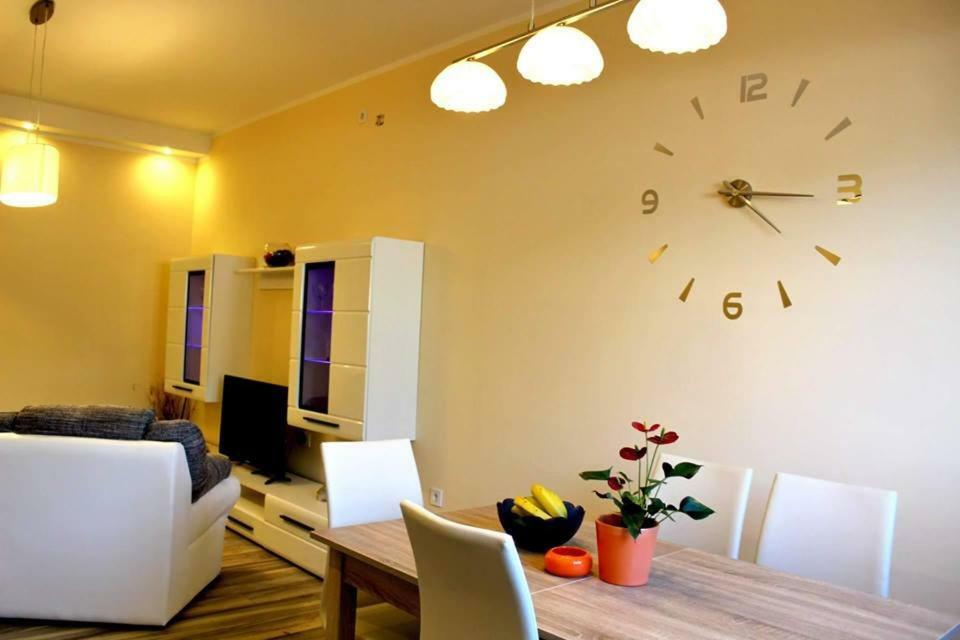 Apartments Klaudija Pula Luaran gambar