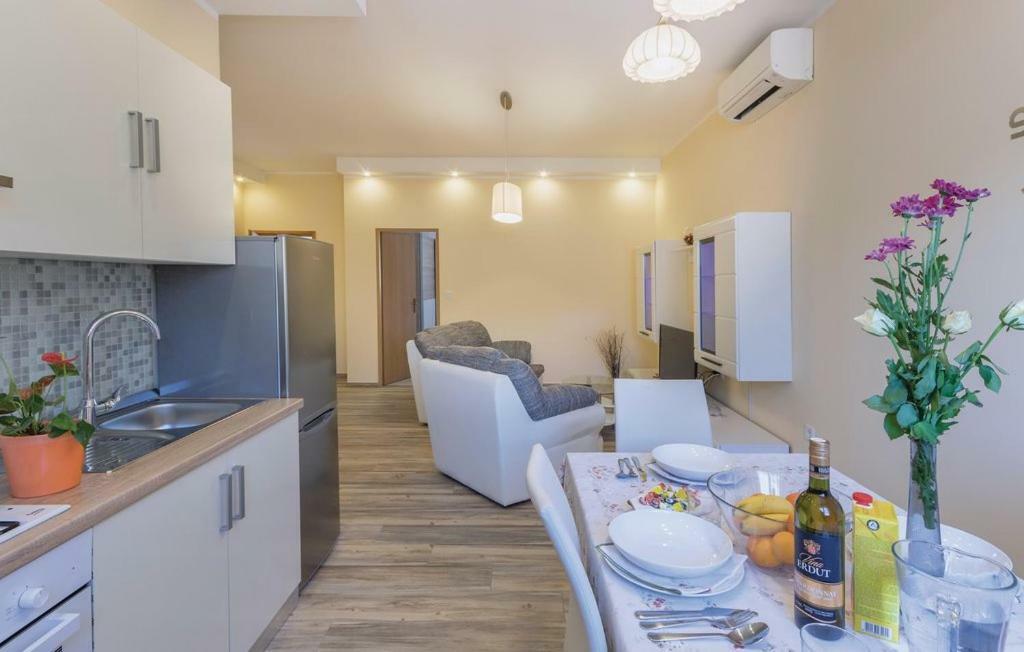 Apartments Klaudija Pula Luaran gambar