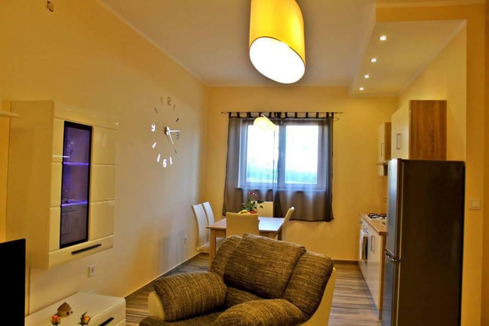 Apartments Klaudija Pula Luaran gambar