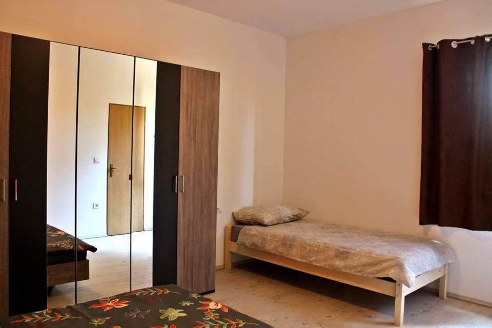 Apartments Klaudija Pula Luaran gambar